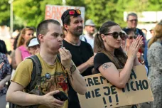 Lidé protestovali v Bratislavě proti vládnímu „lex atentát“