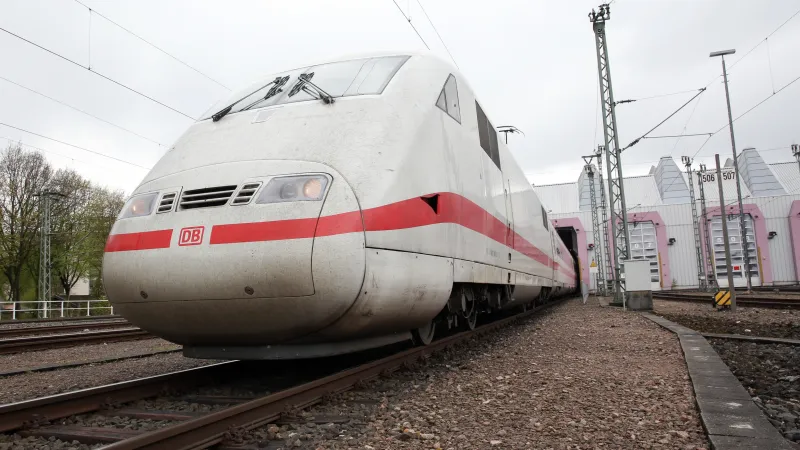 Rychlovlaky Intercity-Express jezdí v Německu od začátku devadesátých let