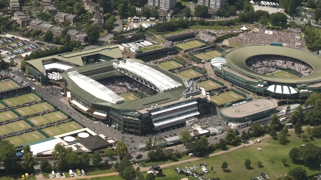 Centrální kurt ve Wimbledonu