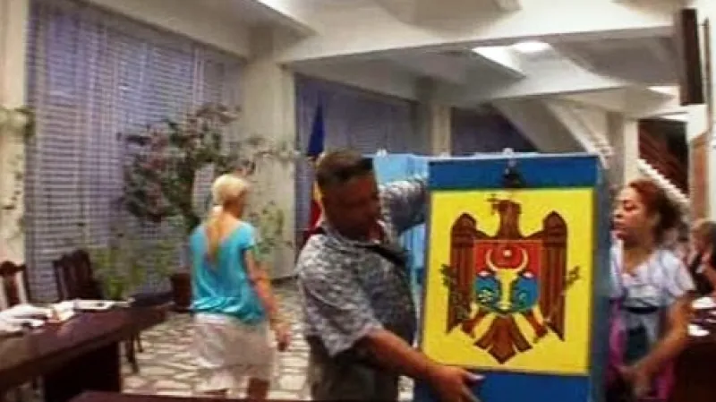 Volební místnost v Moldavsku