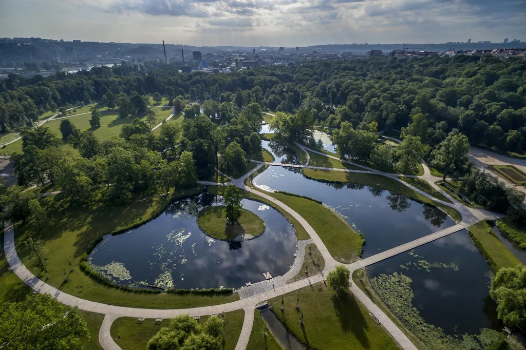 Nominace na Grant Prahy v Czech Press Photo 2018: Obnova Stromovky