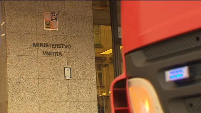 Na vnitro přišla další podezřelá obálka