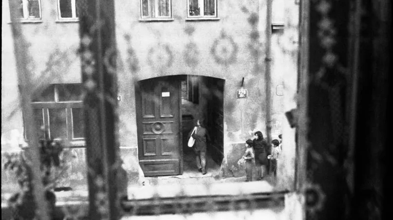 Fotografie z archivu StB - případ Petra