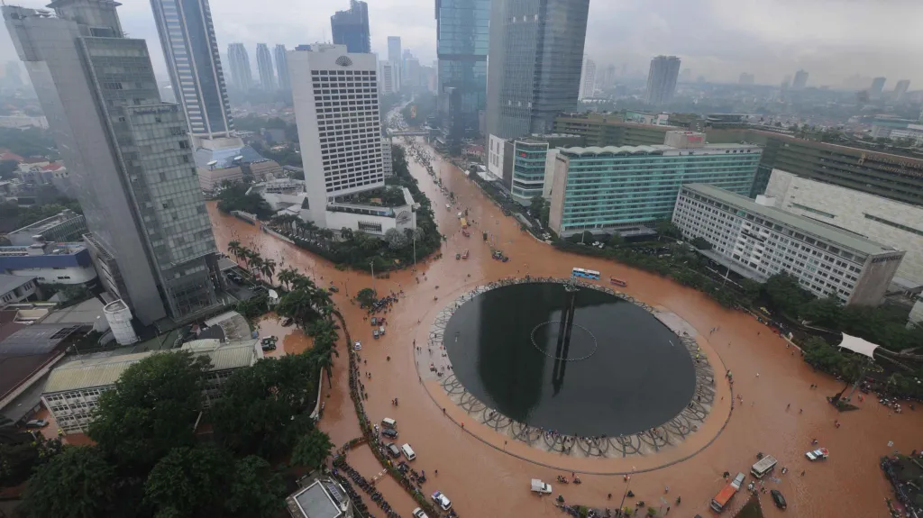 Záplavy v Jakartě v roce 2013