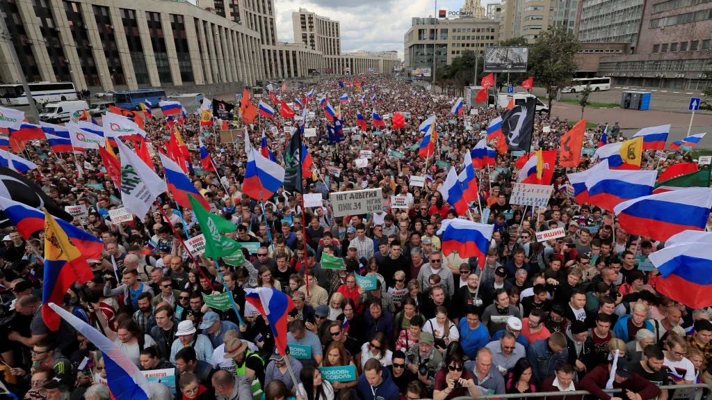 Demonstrace proti odmítnutí registrace kandidátů do voleb v Moskvě