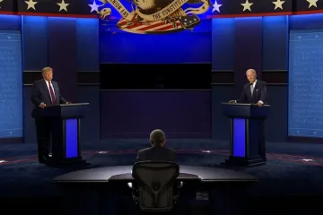 „Všichni vědí, že je lhář,“ vytkl Biden v debatě prezidentu. „Na tobě není nic chytrého, Joe,“ oponoval Trump