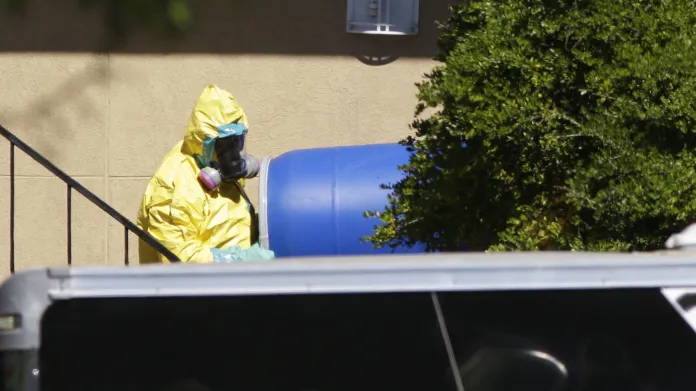 Zásah v domě, kde bydlí muž z Libérie nakažený ebolou