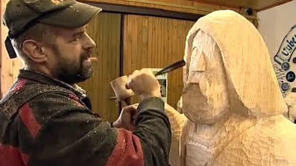 Řezbář Jiří Halouzka