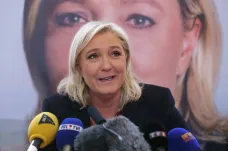 Le Penová dočasně odešla z čela Národní fronty. Chce být nadstranická