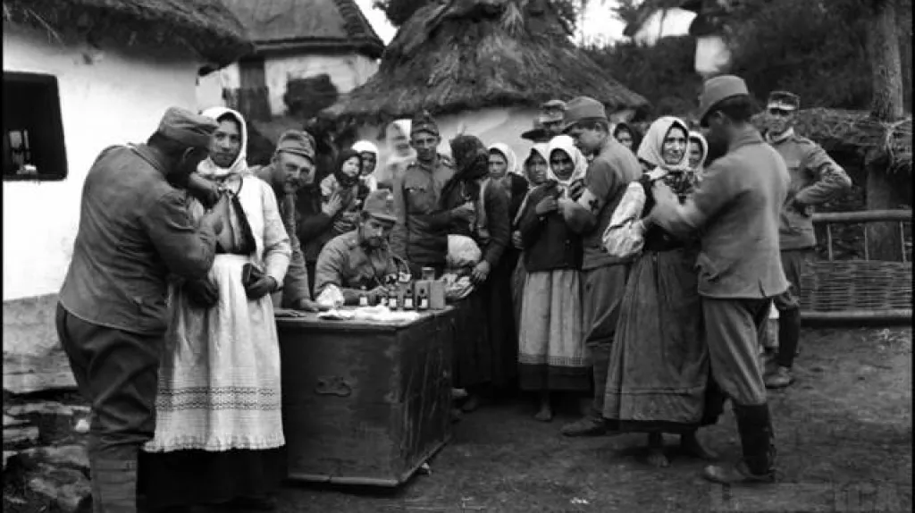 Z výstavy Fotografové války 1914-1918