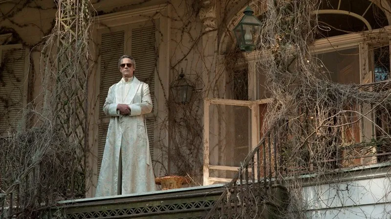 Nádherné bytosti / Jeremy Irons