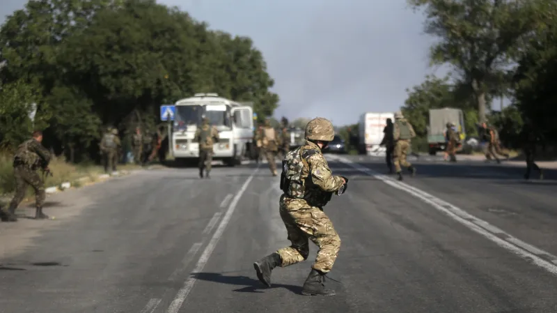 Ukrajinský voják na východě Ukrajiny