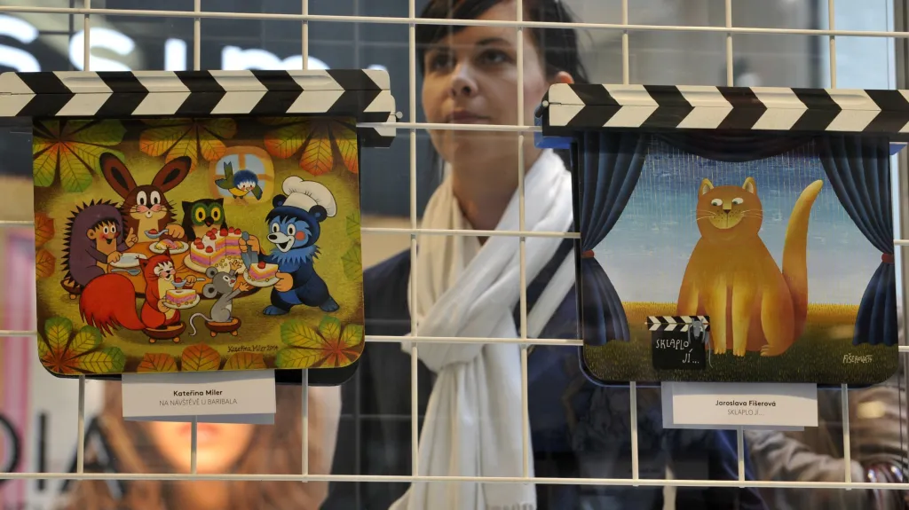 Výstava umělecky ztvárněných filmových klapek