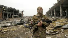 Příslušník proruských skupin v Donbasu