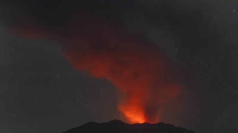 Jávská sopka Raung