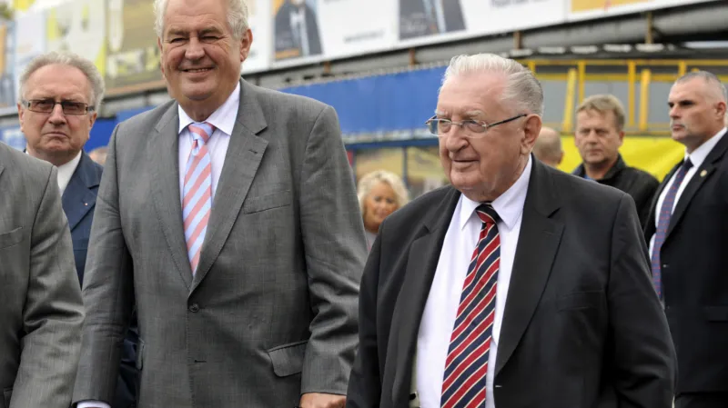 Prezident Miloš Zeman a František Čuba na dostizích ve Slušovicích