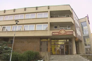 Legendární hotel Opera v Jaroměřicích je na prodej, o jeho koupi uvažuje radnice