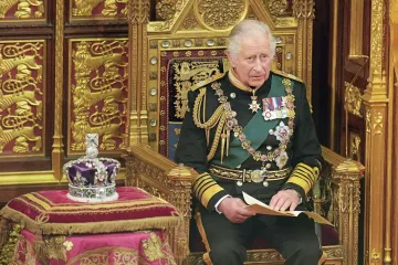Z korunního prince Charlese se stal král Karel III.