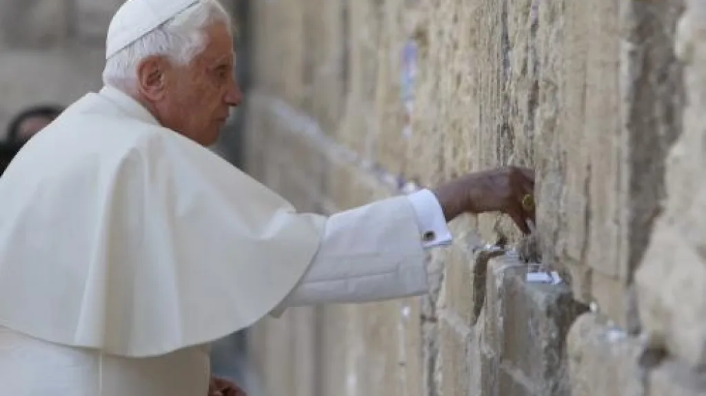 Papež Benedikt XVI. u Zdi nářků