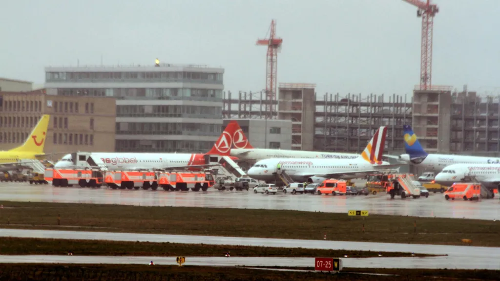 Letiště ve Stuttgartu, kde včera kvůli závadě přistálo letadlo Germanwings