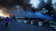 Následky útoku na hypermarket v Charkově
