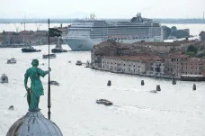 Starosta Benátek se obrátil na UNESCO. Chce pomoct od výletních kolosů