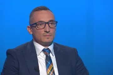 Přerozdělování migrantů nefunguje, řešení je třeba hledat v zemích původu, míní Bžoch