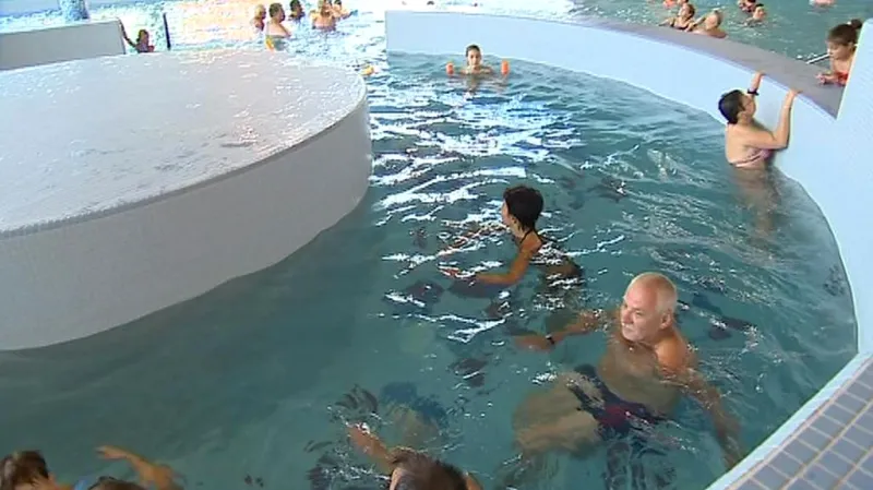 Pojišťovny přispívají i na plavání a další rehabilitační aktivity