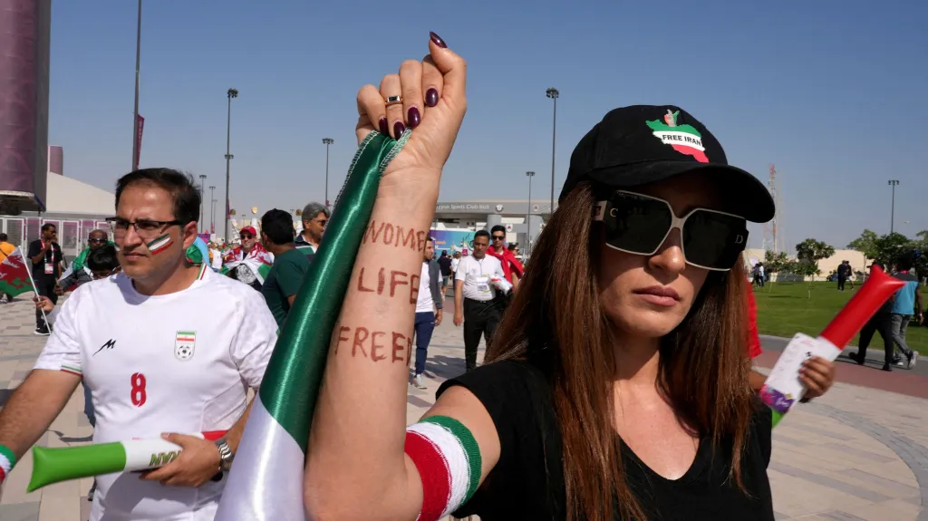 Íránské protirežimní protesty se objevují i v Kataru
