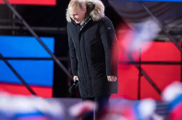 Vyšší volební účast? Děkujeme do Británie, vzkázal mluvčí Putinovy kampaně