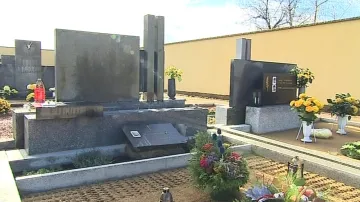 Vranovický hřbitov dnes opouštěl poslední kameník