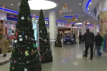 Češi jezdí za „oázou klidu“ na vánoční nákupy do Německa