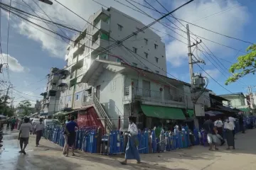 Zdravotnický systém se hroutí a hrozí občanská válka, varuje v rozhovoru myanmarská lékařka