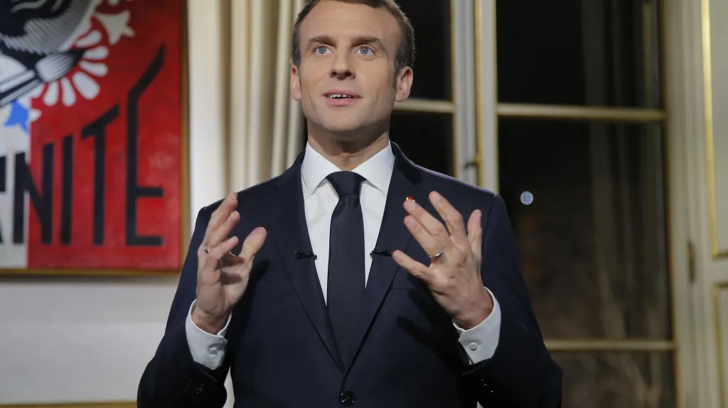 Emmanuel Macron při novoročním projevu