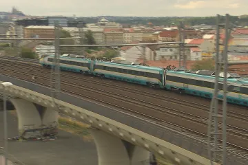 Lidé si stěžují na hluk z nezkolaudované tratě. Drážní úřad pochybení odmítá