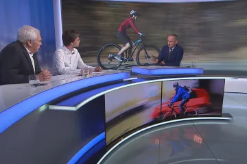 Helma zachrání mnoho cyklistů, upozornil Pafko. Povinné zavedení by bylo nadbytečné, míní Střecha