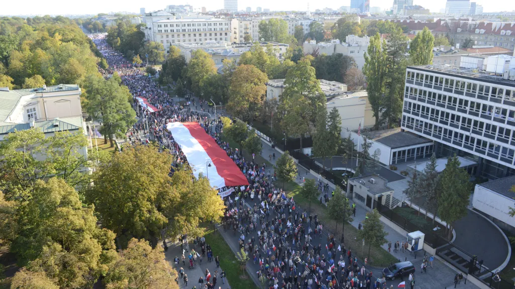 Protivládní protest ve Varšavě
