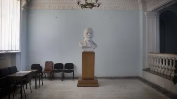 Leninova busta v Sevastopolu na Krymu