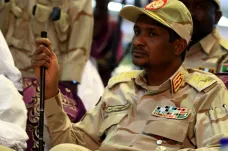 Krutí generálové z dob Dárfúru válčí o moc a zlato v Súdánu. Rusko dychtí posílit vliv v regionu