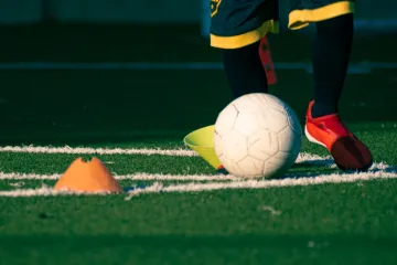 V ruském Rostově na Donu spadla tribuna, jeden člověk zemřel