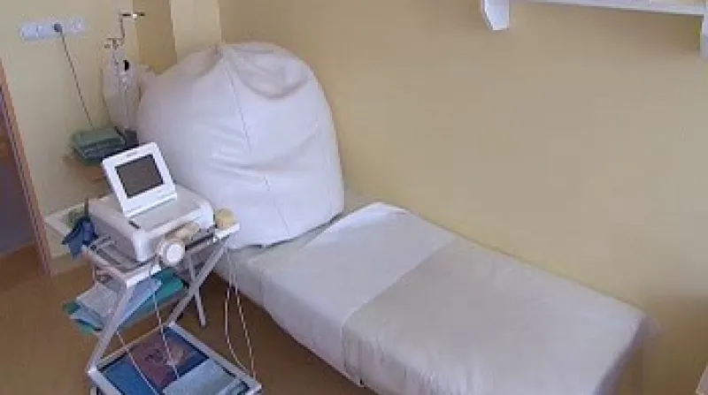 Svízelnou situaci, zda dát výpověď primářovi anebo přistoupit na hromadný odchod celého oddělení, muselo vyřešit vedení chrudimské nemocnice.