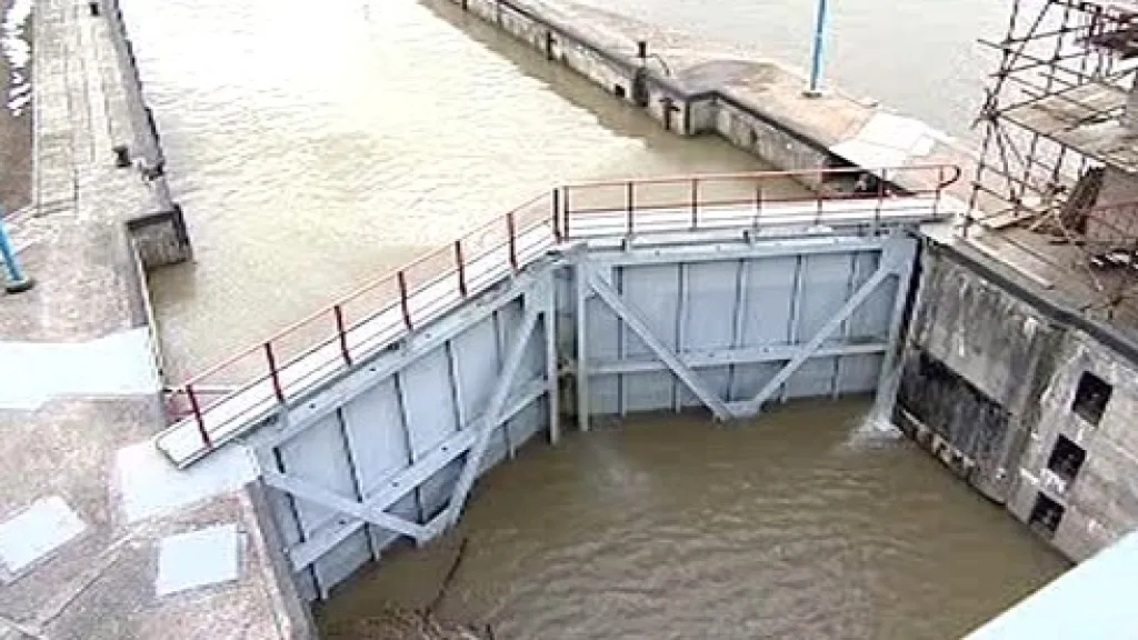 Zdymadlo na Labi