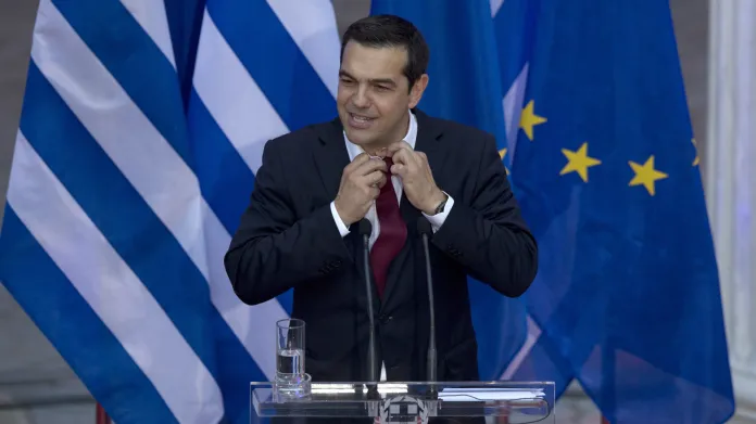 Alexis Tsipras poprvé v kravatě (červen 2018)