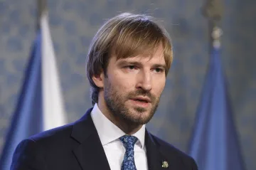 Vojtěch bude zvažovat zavedení celostátních opatření. Počet aktuálně nemocných v Česku přesáhl pět tisíc