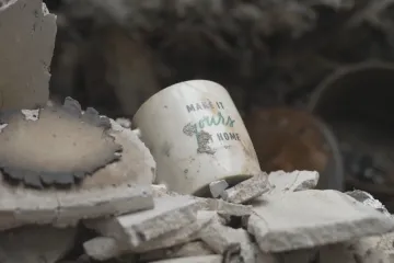 „Zakryli jsme Žeňovi ústa, aby nás neslyšeli,“ vzpomíná matka ze zmasakrované Buče