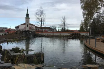 Letní kino v Novém Jičíně chátralo několik let. Teď zmizelo pod vodou