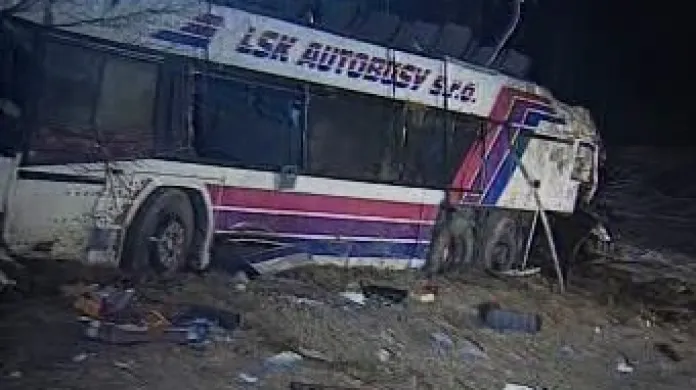 Při nehodě autobusu u Nažidel 8. března 2003 zahynulo 19 lidí na místě, 20. člověk zemřel na následky havárie později, 26 lidí bylo zraněno.