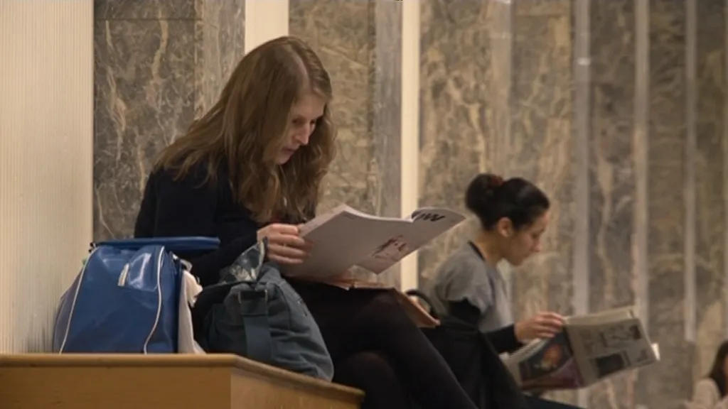 Studenti Masarykovy univerzity na stipendium stále čekají