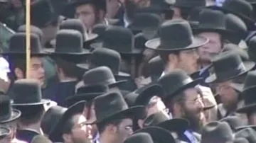 Demonstrující Židé