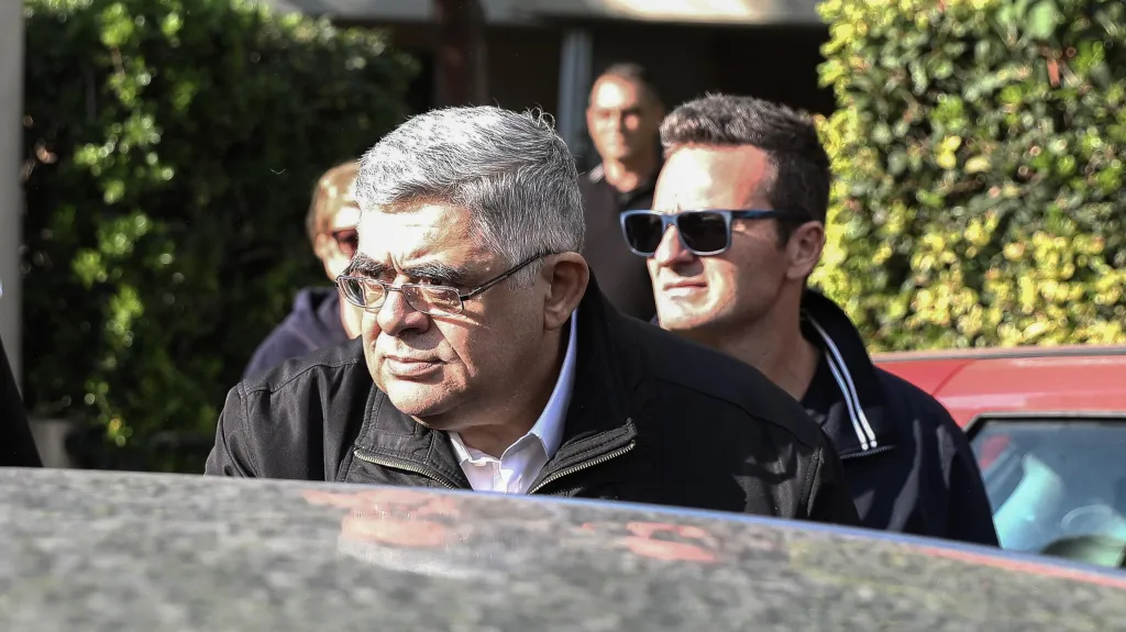 Michaloliakos opouští své bydliště